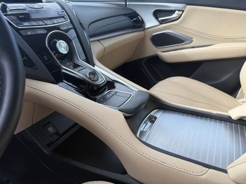 Used 2024 Acura RDX SH-AWD image 13