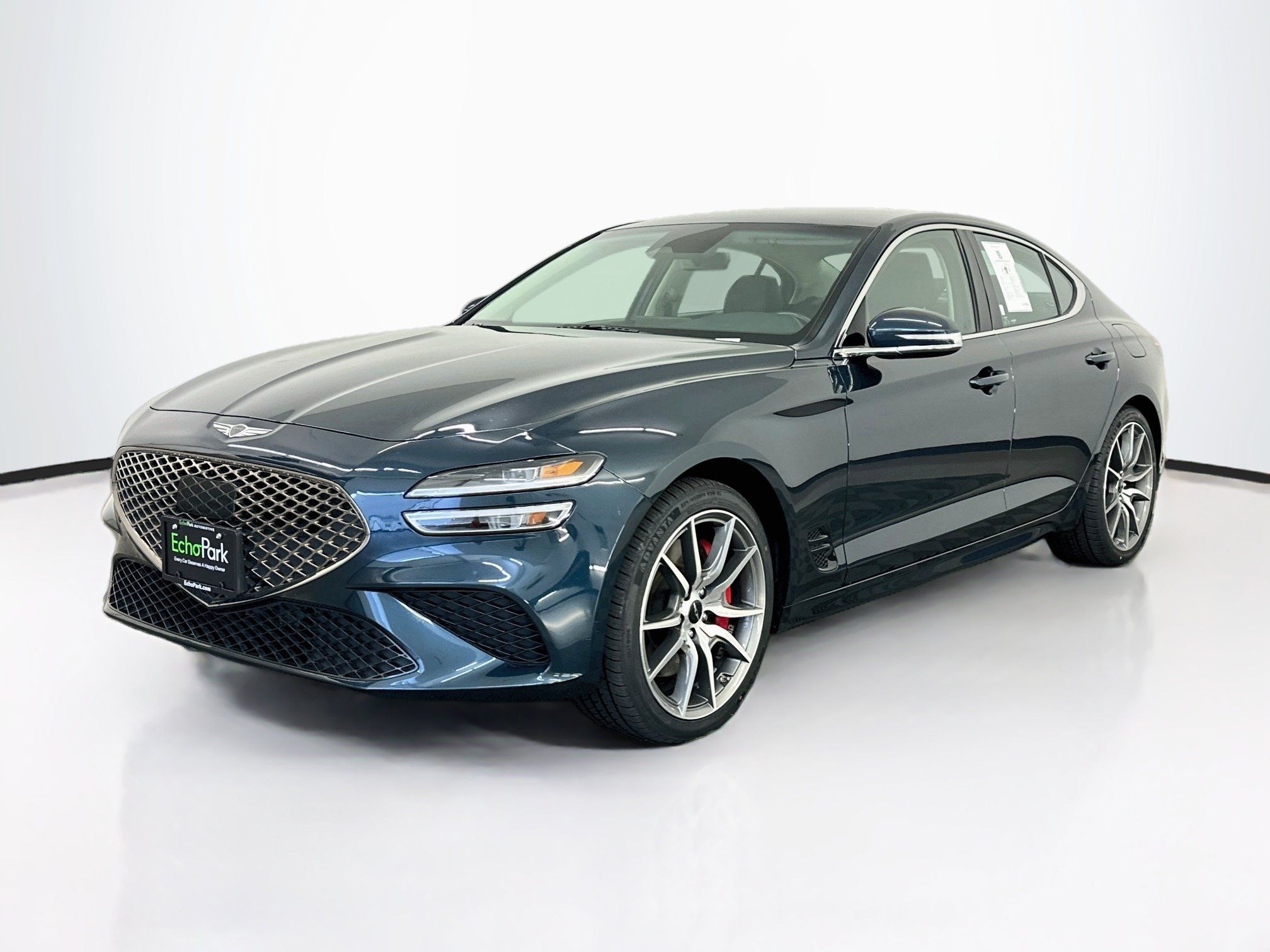 Used 2025 Genesis G70 2.5T AWD/4WD image 3
