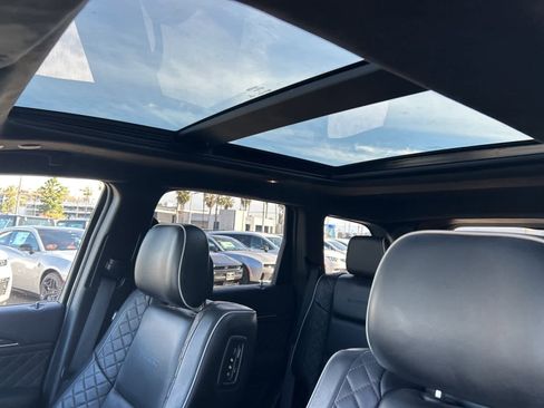 Used 2019 Jeep Grand Cherokee Summit image 24