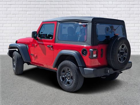 Used 2025 Jeep Wrangler Sport AWD/4WD image 3