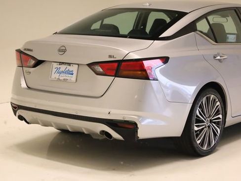 Used 2023 Nissan Altima 2.5 SL FWD image 6