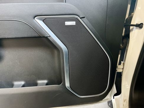 Used 2025 Chevrolet Silverado 1500 LTZ w/ LTZ Premium Package image 19