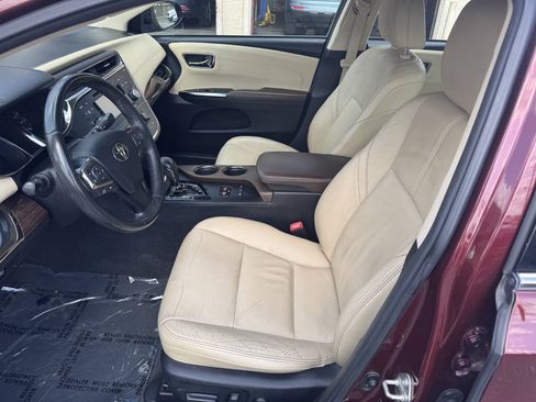 Used 2013 Toyota Avalon XLE Touring FWD image 18