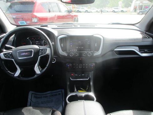 Used 2020 GMC Terrain SLT w/ Preferred Package image 9