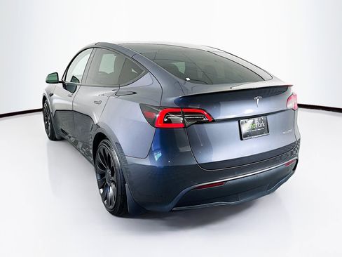 Used 2022 Tesla Model Y Performance image 5
