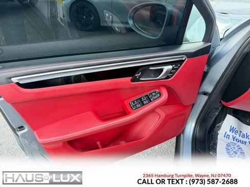 Used 2020 Porsche Macan AWD/4WD image 13