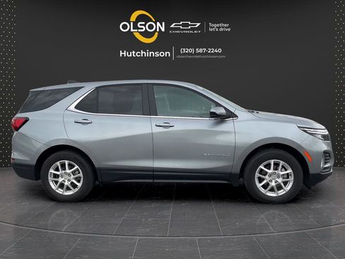 Used 2024 Chevrolet Equinox LT FWD image 17