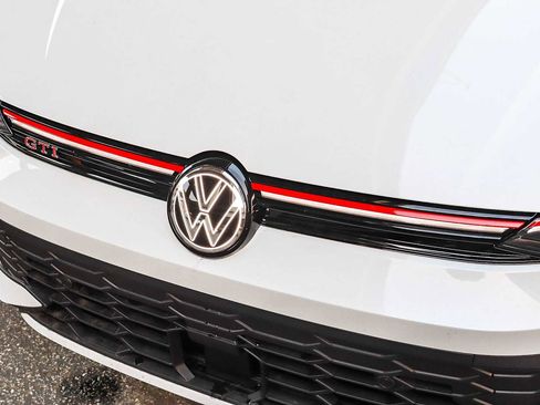 New 2026 Volkswagen GTI SE image 8