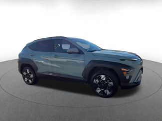 Used 2025 Hyundai Kona SEL video 2
