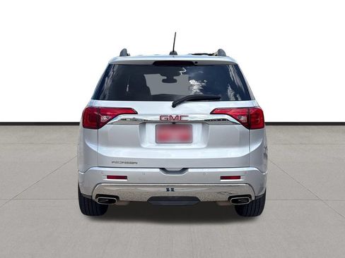 Used 2018 GMC Acadia Denali w/ Technology Package FWD image 6