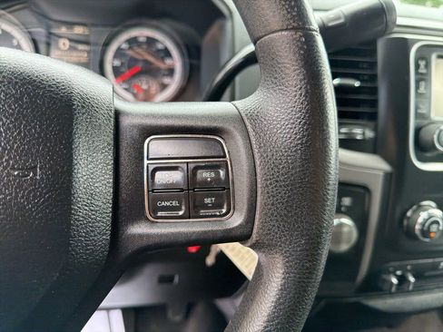 Used 2014 RAM 1500 ST w/ SXT Appearance Group AWD/4WD image 4