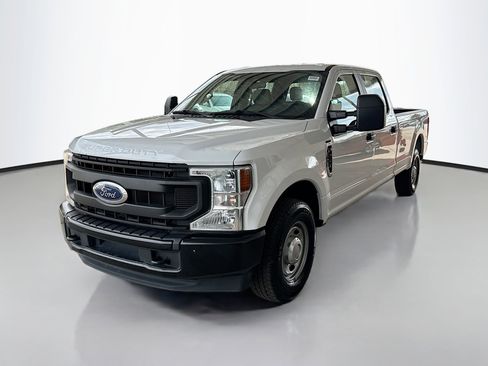 Used 2021 Ford F250 XL w/ Power Equipment Group image 4