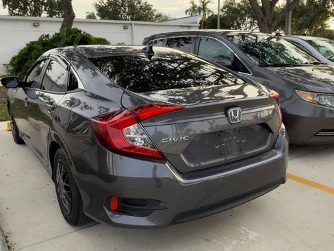 Used 2018 Honda Civic LX image 5