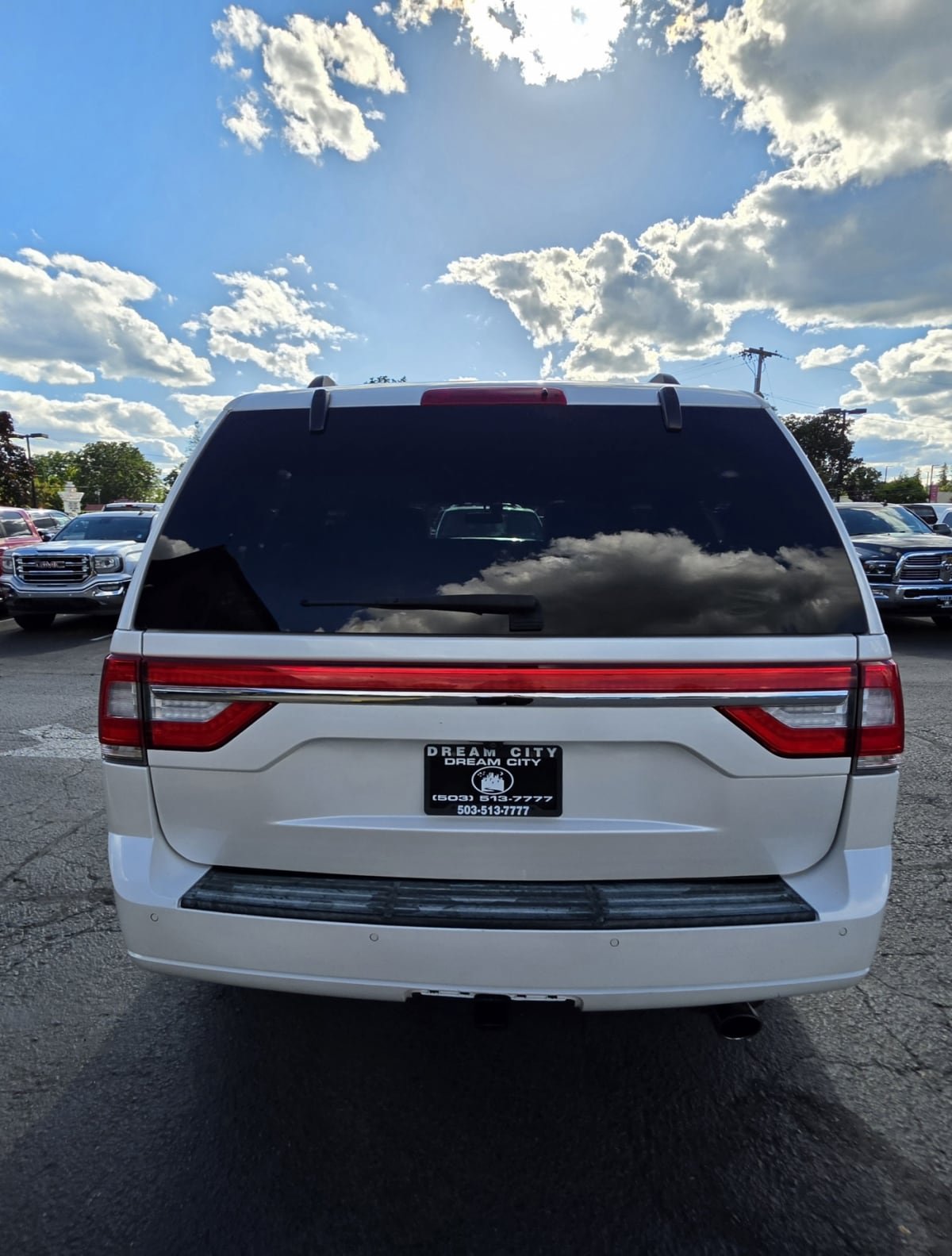 Used 2016 Lincoln Navigator Select RWD image 8