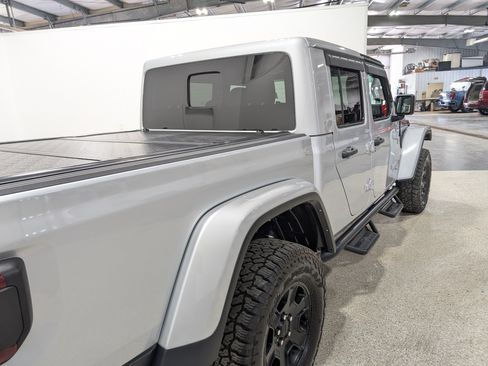 Used 2022 Jeep Gladiator Mojave w/ LED Lighting Group AWD/4WD image 3