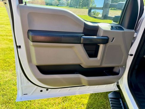 Used 2021 Ford F350 XL w/ Power Equipment Group AWD/4WD image 16