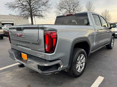 Used 2025 GMC Sierra 1500 SLT AWD/4WD image 3