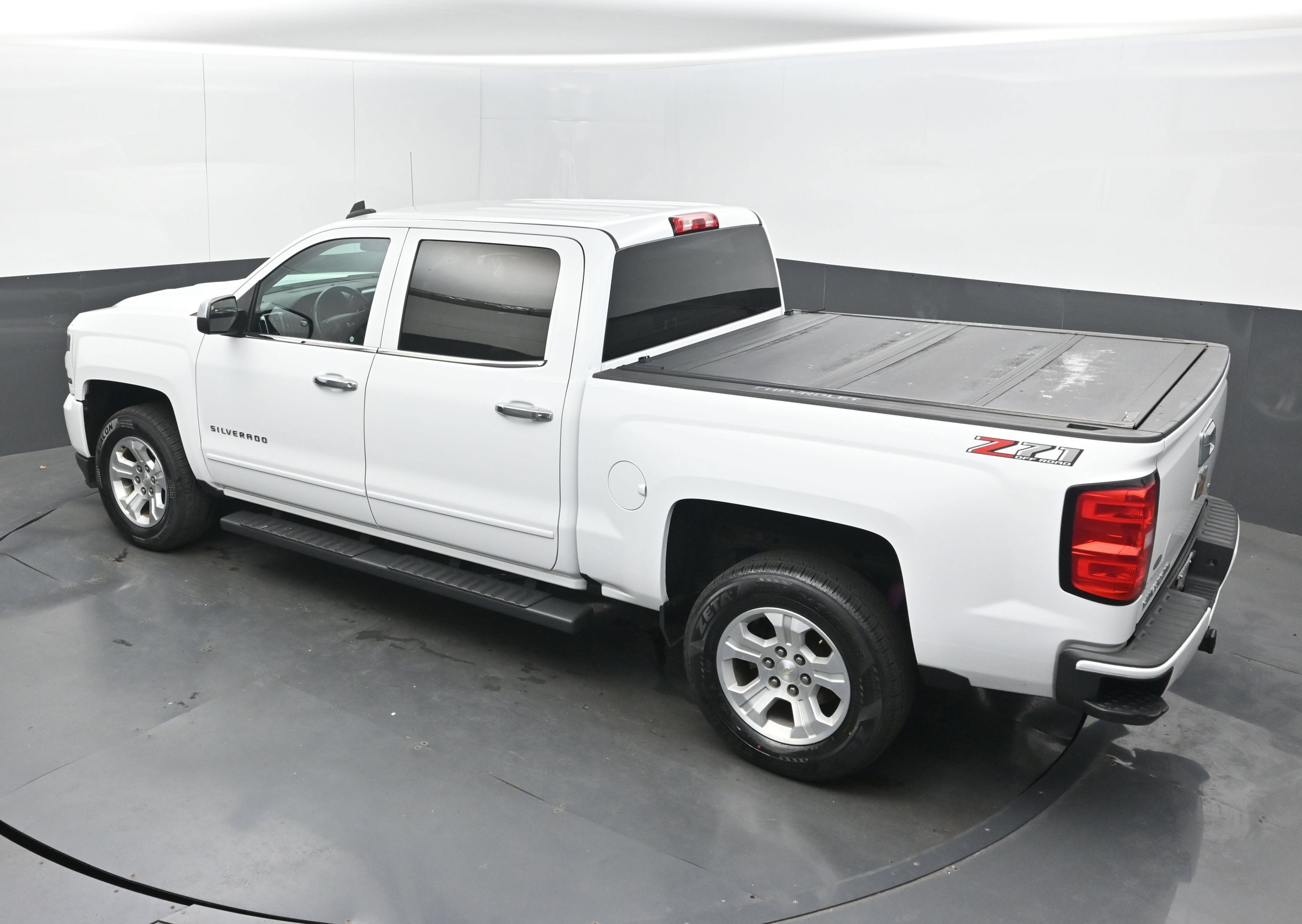 Used 2018 Chevrolet Silverado 1500 LT w/ All Star Edition AWD/4WD image 30