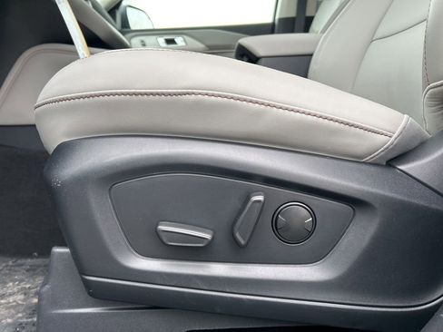 New 2026 Ford Explorer Active w/ Active Comfort Package image 26