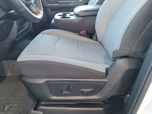 Used 2024 RAM 2500 Big Horn w/ Protection Group AWD/4WD image 17
