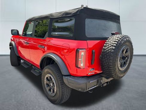 Used 2023 Ford Bronco Badlands AWD/4WD image 2