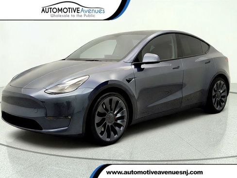 Used 2022 Tesla Model Y Performance AWD/4WD image 1