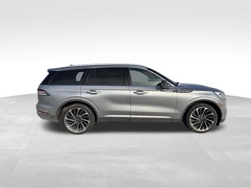 Used 2021 Lincoln Aviator Reserve w/ Equipment Group 202A AWD/4WD image 12