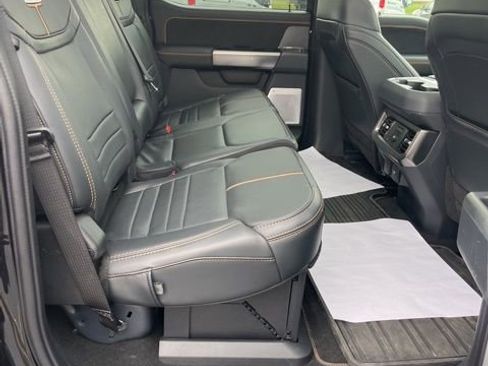 Used 2024 Ford F250 Platinum AWD/4WD image 28