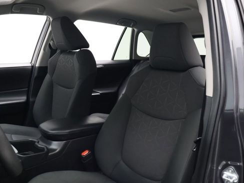 Used 2024 Toyota RAV4 XLE image 13