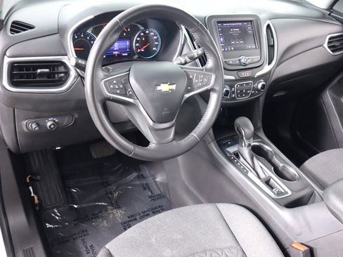 Used 2022 Chevrolet Equinox LT image 9