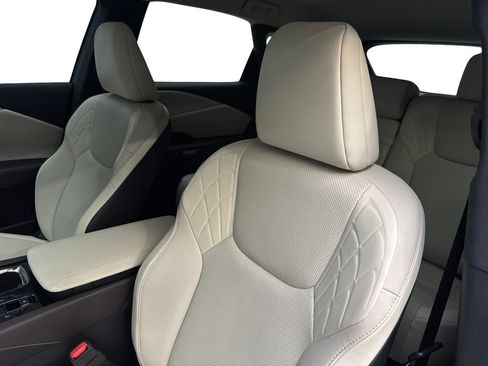 Used 2024 Lexus RX 350 FWD w/ Technology Package image 26