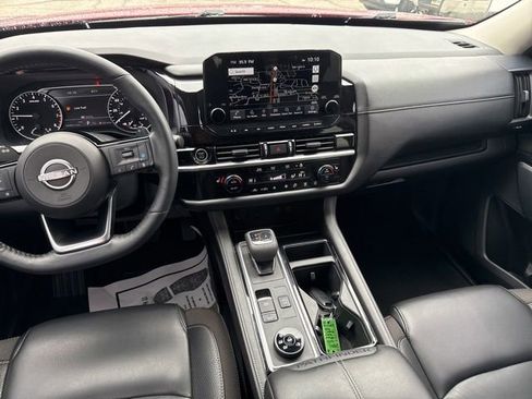 Used 2023 Nissan Pathfinder SL AWD/4WD image 22