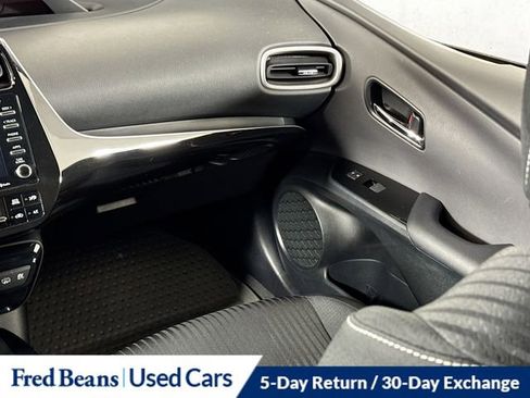 Used 2022 Toyota Prius Prime LE image 22