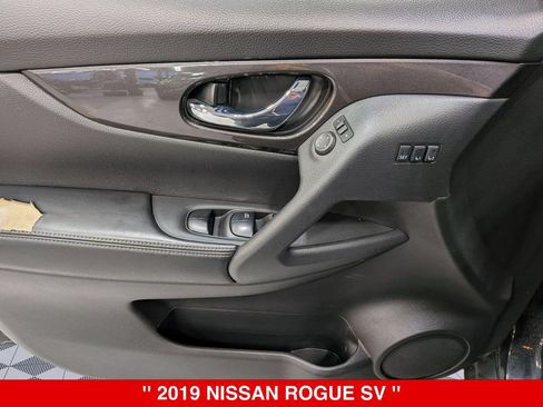 Used 2019 Nissan Rogue SV w/ Sun & Sound Touring Package AWD/4WD image 14