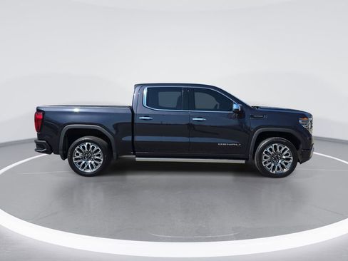 Certified 2022 GMC Sierra 1500 Denali Ultimate AWD/4WD image 2