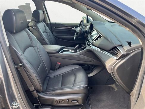 Used 2020 Buick Enclave Avenir w/ Avenir Technology Package image 16