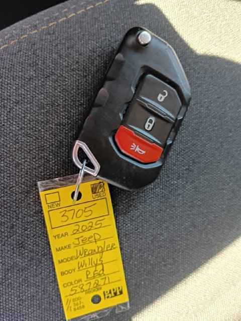 Used 2025 Jeep Wrangler Unlimited Sport AWD/4WD image 28