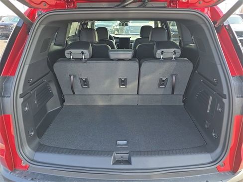 New 2025 GMC Acadia AT4 w/ LPO, Floor Liner Package image 26