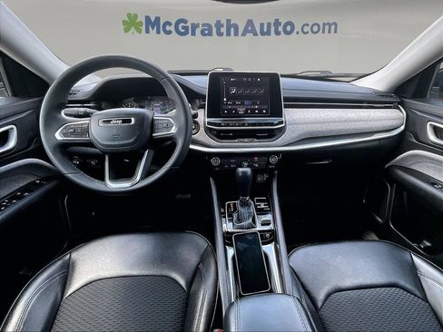 Used 2022 Jeep Compass Latitude AWD/4WD image 9