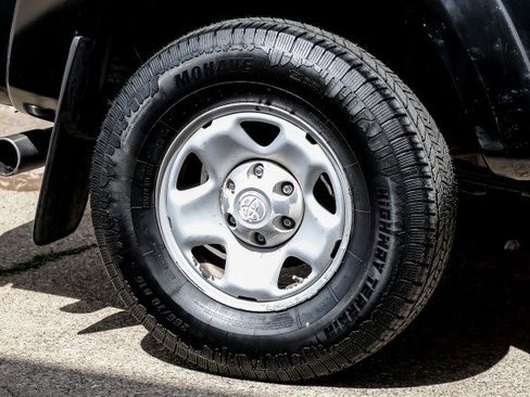 Used 2008 Toyota Tacoma PreRunner image 29