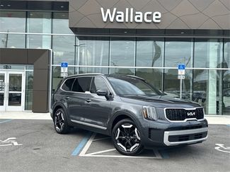 Used 2024 Kia Telluride EX w/ EX Captain's Chair Package video 1