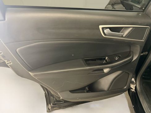 Used 2018 Ford Edge SEL w/ Equipment Group 201A AWD/4WD image 27