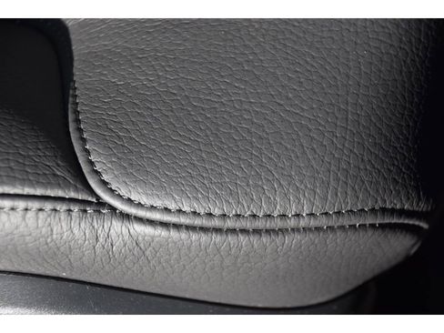 Certified 2025 Volvo XC60 T8 Plus w/ Protection Package Premier image 32