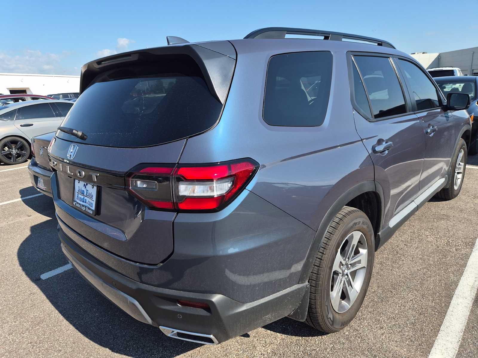 Used 2026 Honda Pilot EX-L image 3