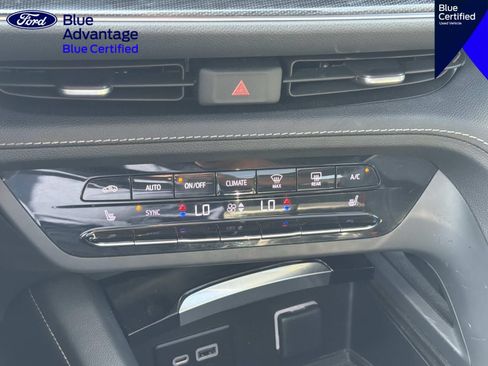 Used 2023 Buick Envision Essence w/ Sport Touring Package FWD image 24