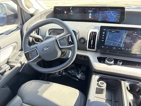 New 2026 Ford Expedition Max Active RWD image 15