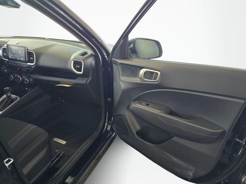 New 2026 Hyundai Venue SEL FWD image 40