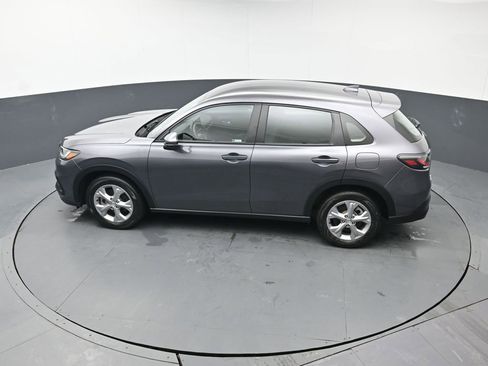 Certified 2023 Honda HR-V LX image 39