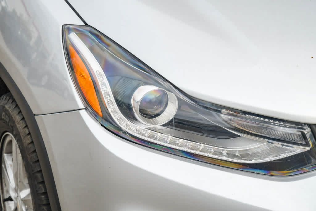Used 2019 Chevrolet Trax LT w/ LT Convenience Package FWD image 4