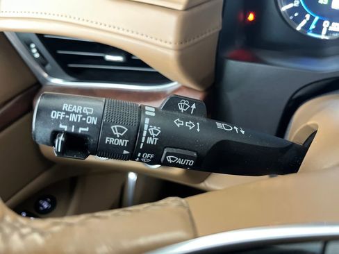 Used 2017 Cadillac Escalade Platinum image 68